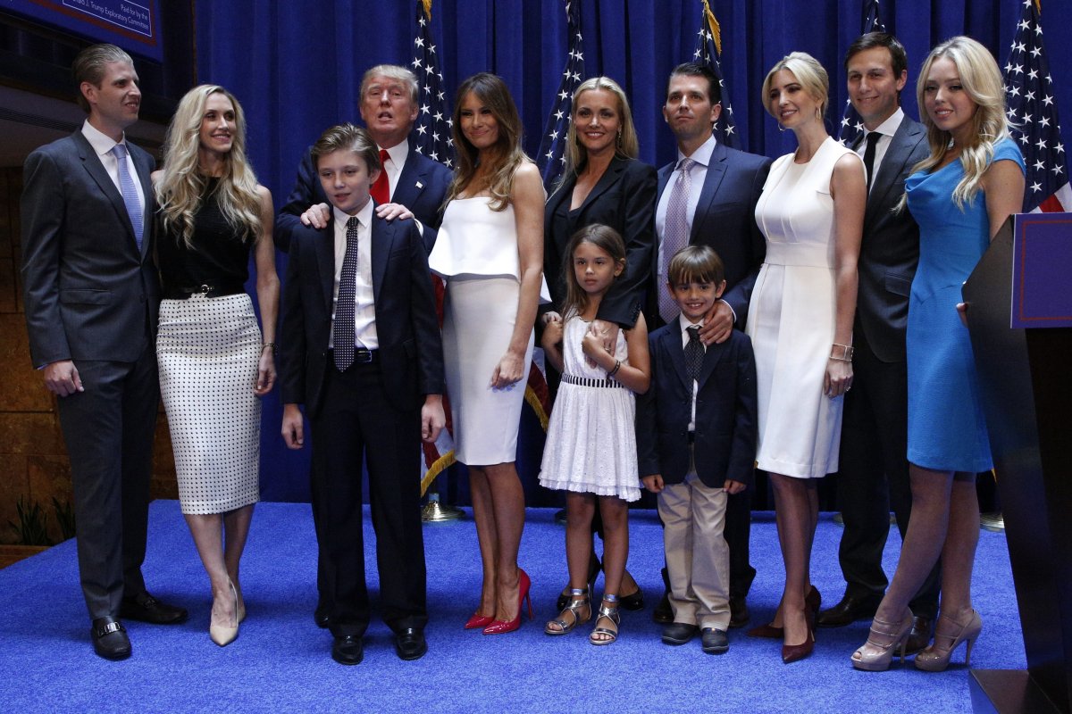 Дональд Трамп со своим большим  семейством